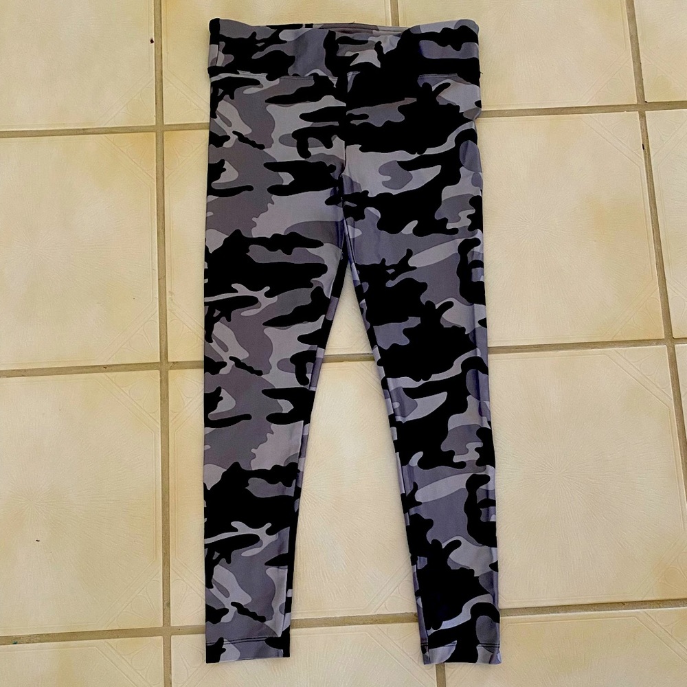 Koral leggings size Large
